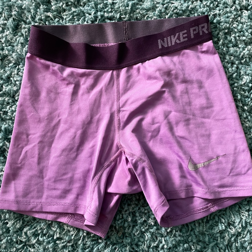 Nike pros / spandex. Size small, super stretchy